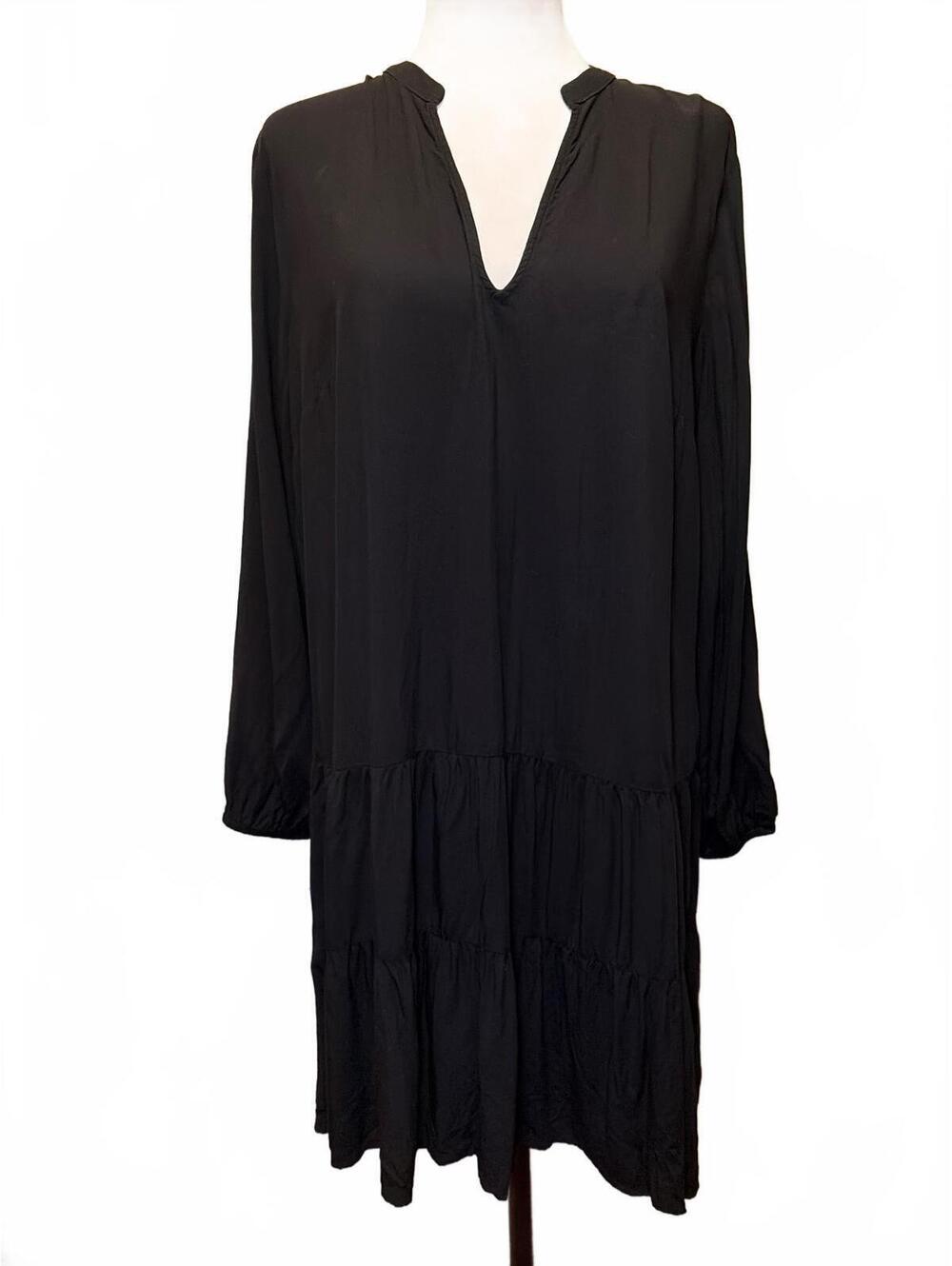 GAP Black Rayon Tiered Dress L Deep V Long Sleeve Witchy Romantic Grunge Boho